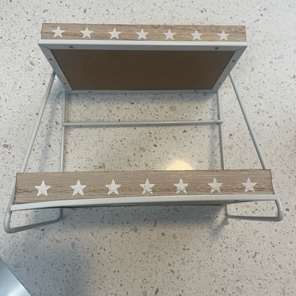 2 Tiered shelf with Star detail, see dimensions in pics - Picture 3 of 11